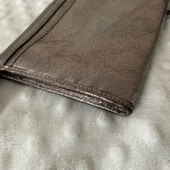 Coach Poppy Metallic  Wristlet - Picture 5 of 9